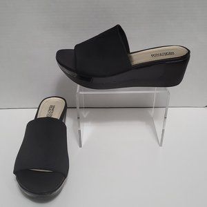 Kenneth Cole Reaction Slip-On Black Wedge Mules Sz 7.5